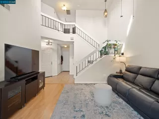 Photo #4: 41067789 Listing 