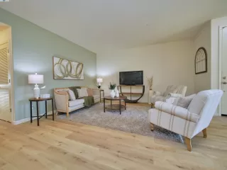 Photo #2: 41067885 Listing 