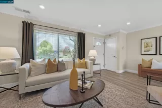 Photo #5: 41067944 Listing 