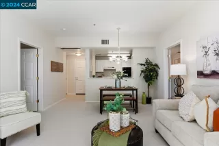 Photo #3: 41067975 Listing