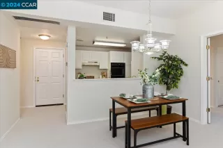 Photo #6: 41067975 Listing