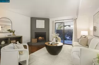 More Details about MLS # 41068016 : 1421 HULL LANE