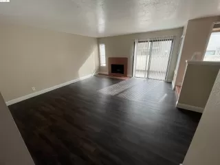 Photo #4: 41068056 Listing