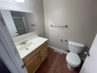 Photo #6: 41068056 Listing