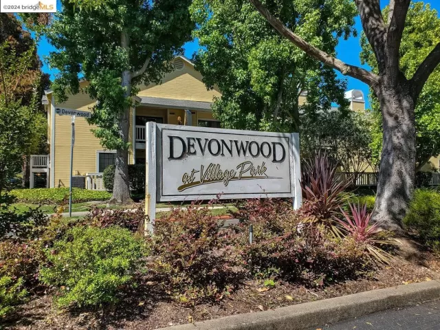 MLS: 41068135 Condo For Sale