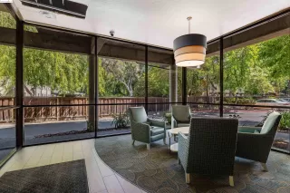 Photo #2: 41068172 Listing