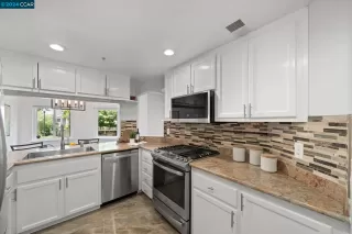 Photo #6: 41068195 Listing