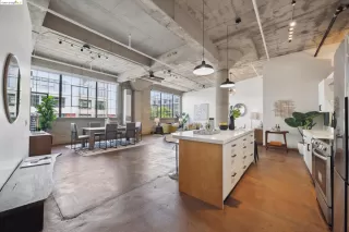 Photo #4: 41068209 Listing