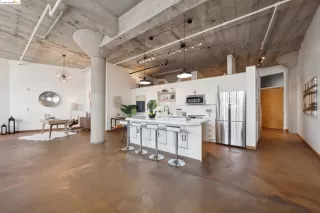 Photo #6: 41068209 Listing