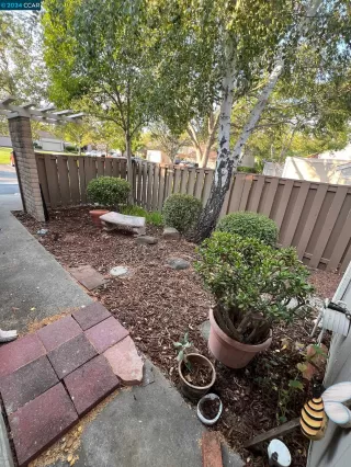 Photo #4: 41068241 Listing 