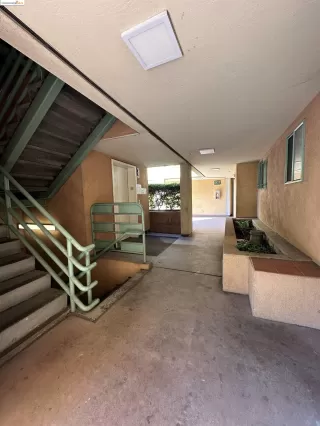 Photo #5: 41068312 Listing