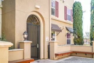 Photo #1: 41068330 Listing