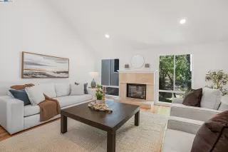 Photo #2: 41068361 Listing 