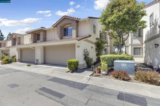 MLS: 41068448 Condo For Sale