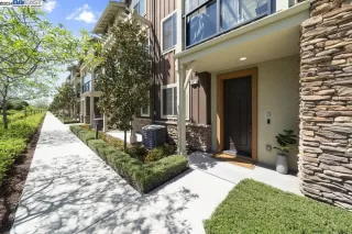 Photo #2: 41068486 Listing