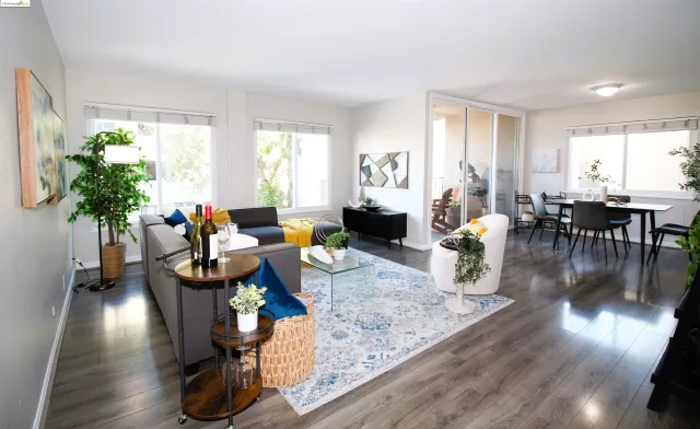 MLS: 41068543 Condo For Sale