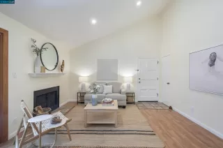 Photo #2: 41068614 Listing