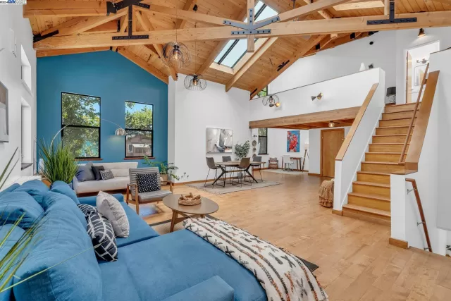 MLS: 41068642 Condo For Sale