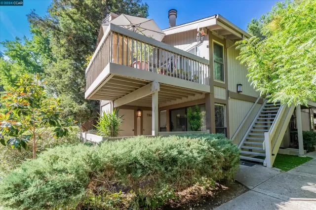 MLS: 41068773 Condo For Sale