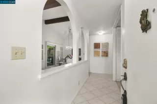 Photo #3: 41068780 Listing