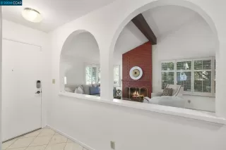 Photo #4: 41068780 Listing