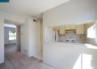 Photo #2: 41068801 Listing