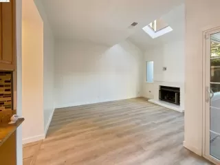 Photo #2: 41068915 Listing 