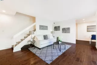 Photo #5: 41068974 Listing