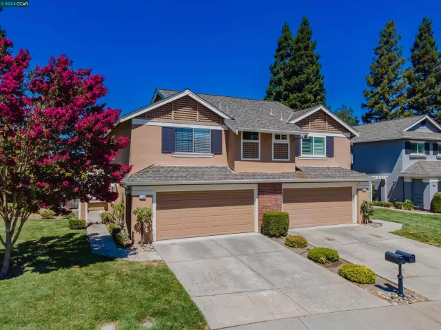 MLS: 41069017 Condo For Sale