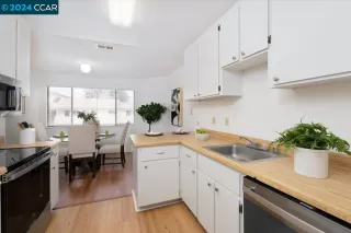 Photo #3: 41069193 Listing