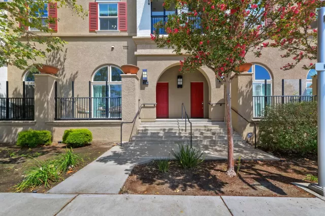 MLS: 41069265 Condo For Sale