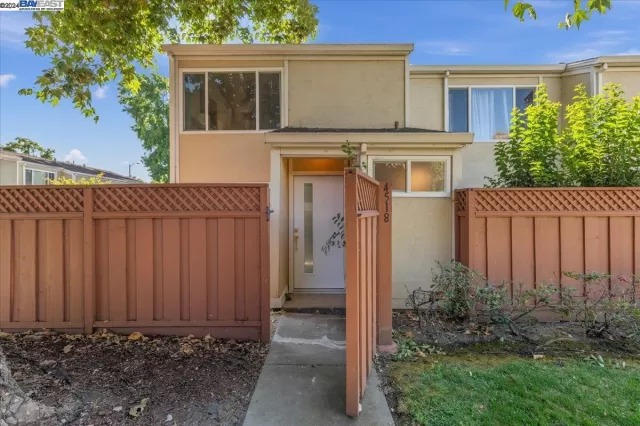 MLS: 41069286 Condo For Sale