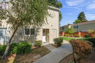 Photo #2: 41069286 Listing 