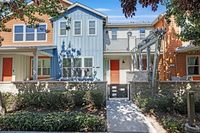 MLS: 41069454 Condo For Sale