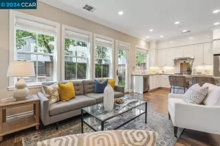 Click for more information on MLS # 41069710 : 175 WESTBOROUGH LN More Details about MLS # 41069710 : 175 WESTBOROUGH LN