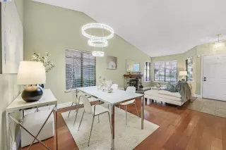 Photo #5: 41069765 Listing