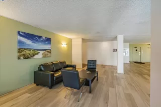 Photo #4: 41069876 Listing