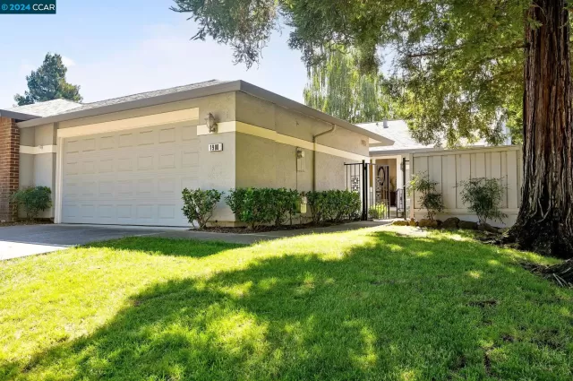 MLS: 41069884 Condo For Sale