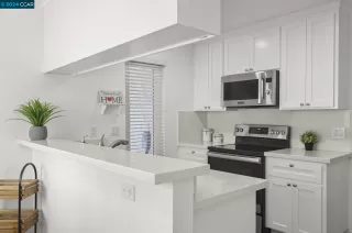 Photo #3: 41069898 Listing