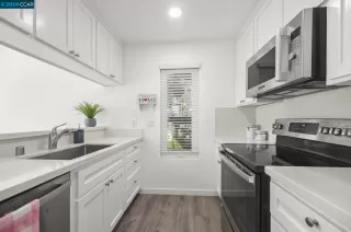 Photo #4: 41069898 Listing