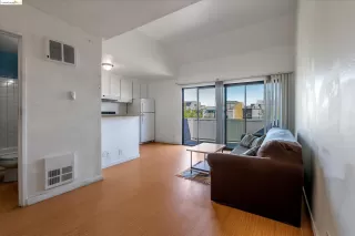 Photo #4: 41069904 Listing