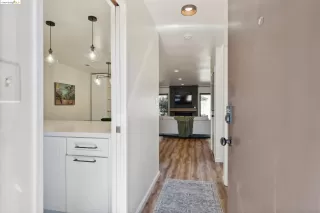 Photo #2: 41069987 Listing