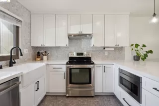 Photo #5: 41069987 Listing