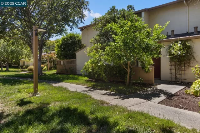 MLS: 41070003 Condo For Sale