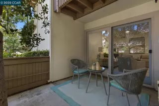 Photo #2: 41070003 Listing