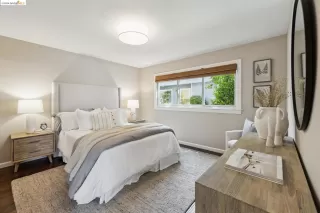 Photo #5: 41070026 Listing