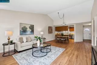 Photo #6: 41070029 Listing 