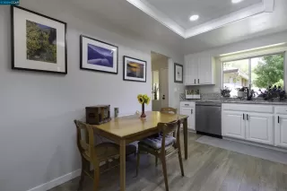 Photo #4: 41070040 Listing