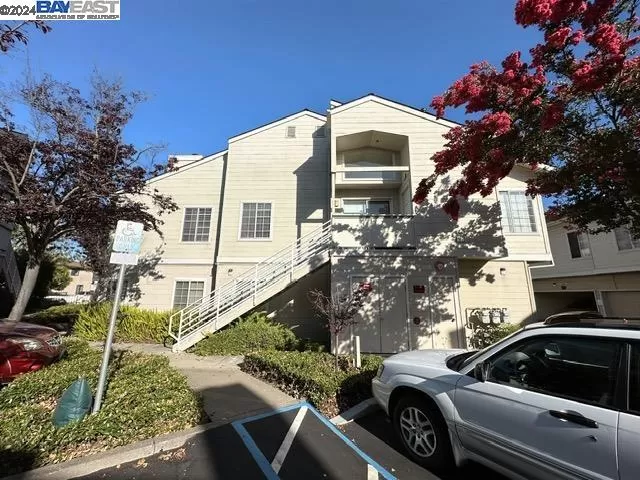 MLS: 41070045 Condo For Sale