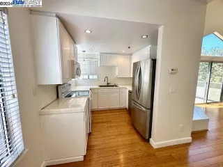 Photo #5: 41070045 Listing 